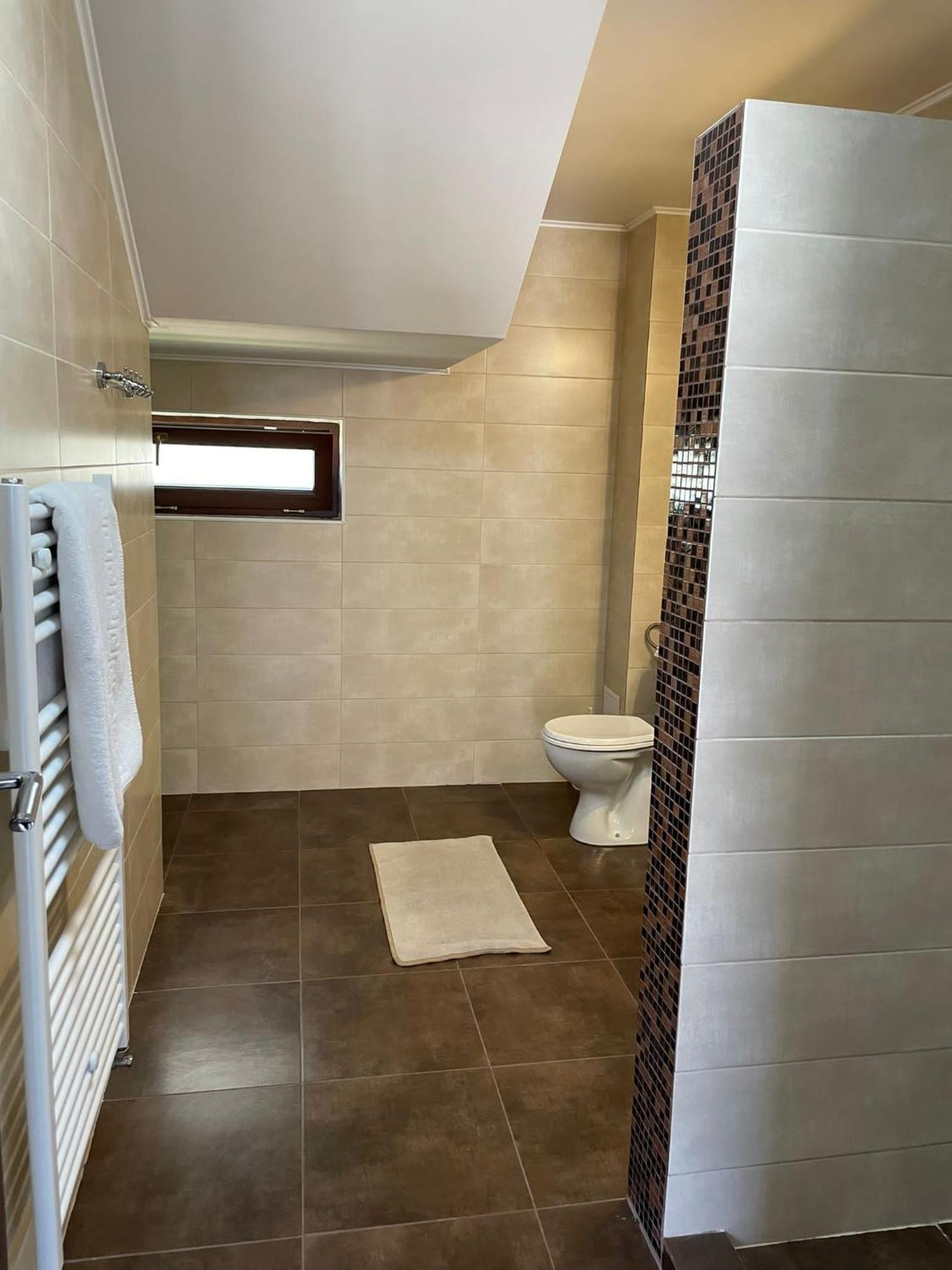 Vila Pati Ploieşti Exterior foto